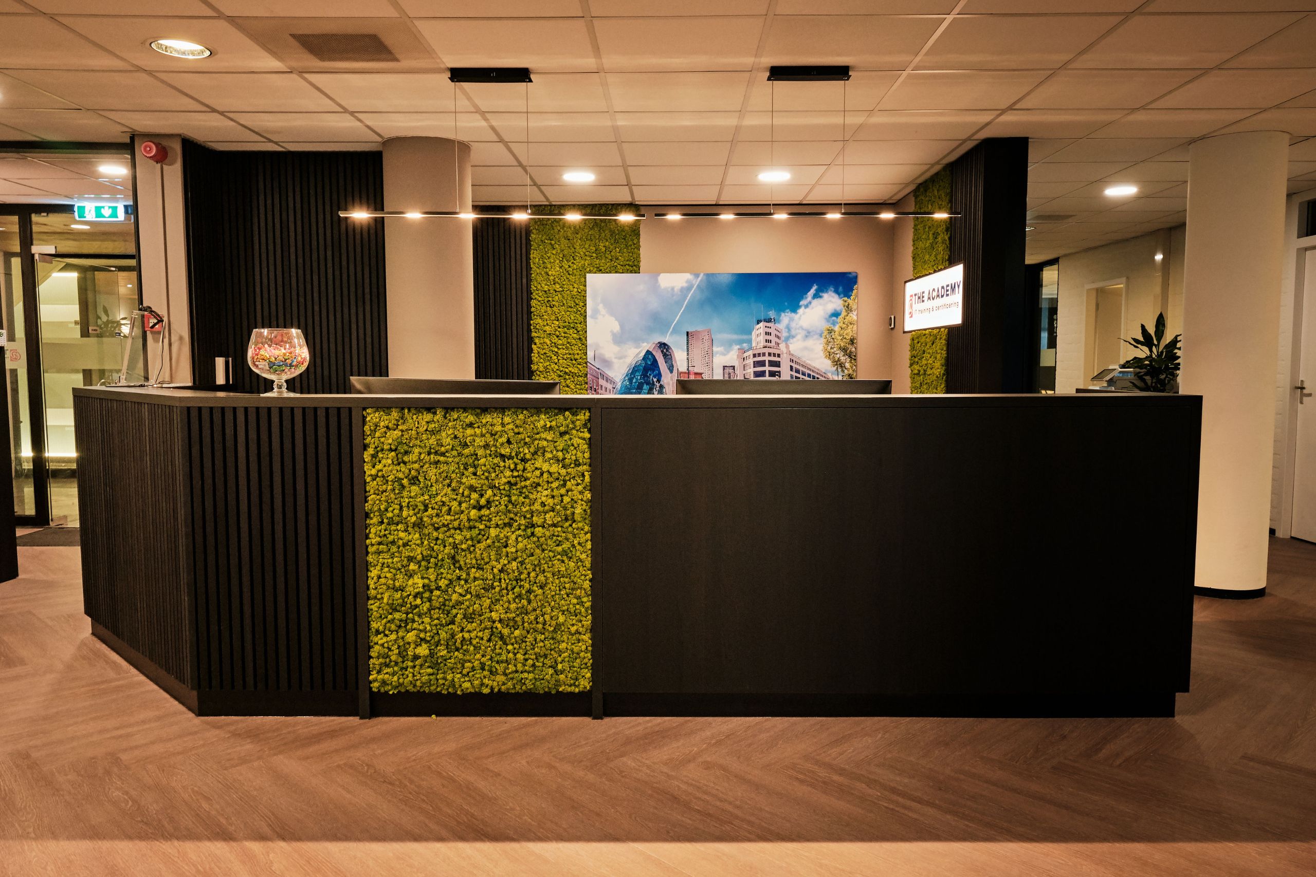 Kortooms Interieur - Zakelijk receptiebalie